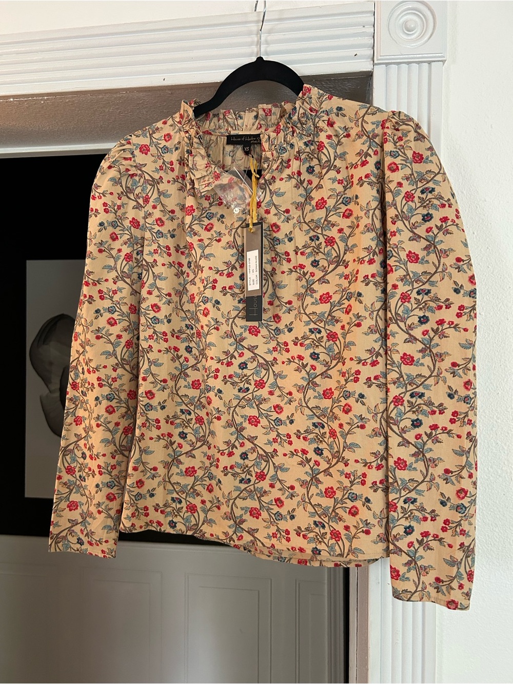 House of Harlow 1960 Beige Floral Ruffled Neck Blouse